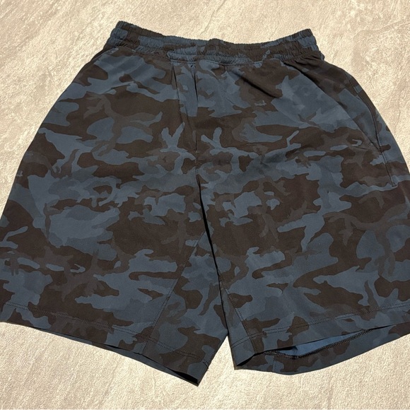 lululemon athletica Other - Lululemon Athletica Black and Blue Camo Athletic Shorts